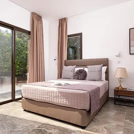 Beautiful Luxury Escape ! * Peyia